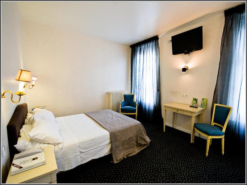 Hotel Arquier Les Milles Rum bild